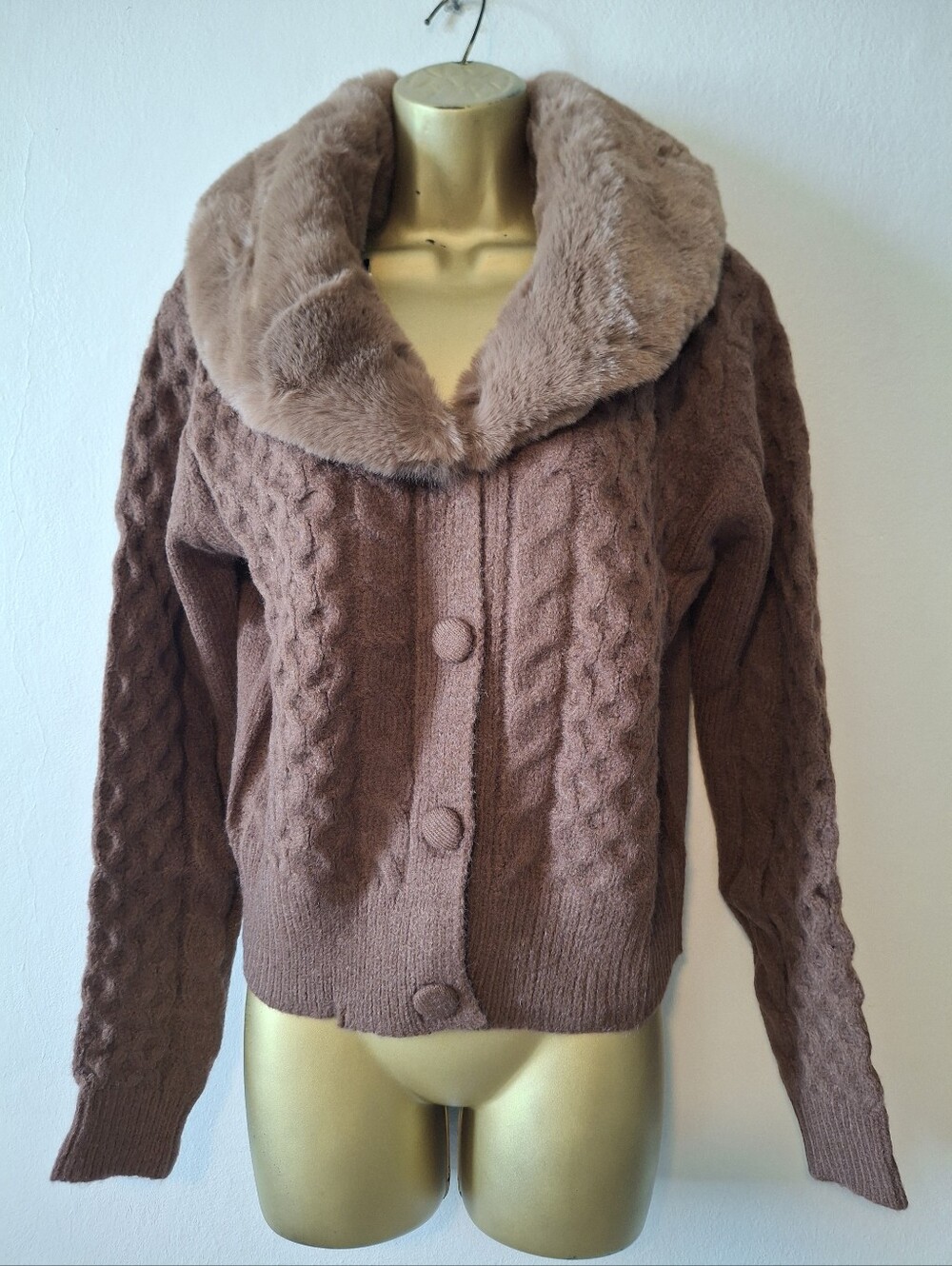 Brown Faux-Fur Collar Cable Knit Jacket 2 In 1 The Fur  Can Be Detached